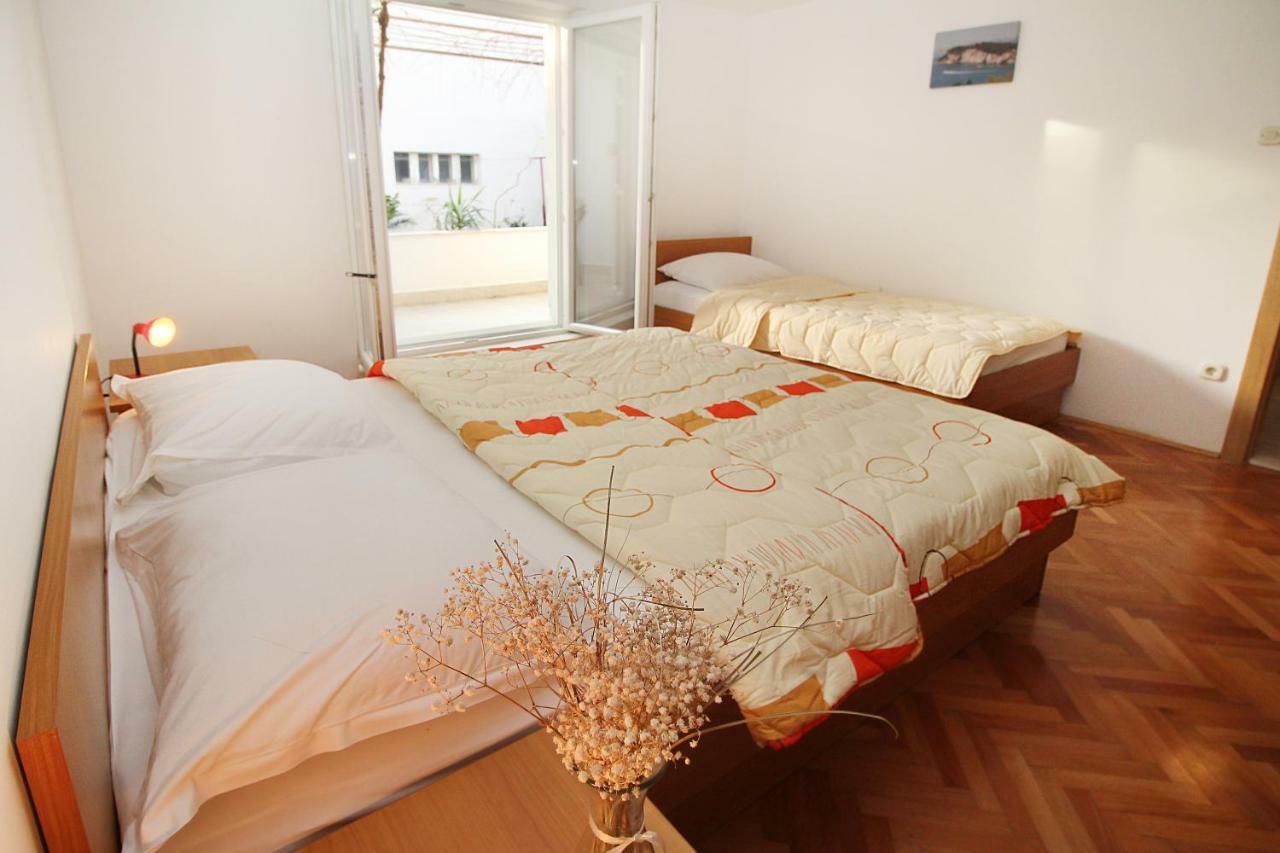House Vera Baska Voda Bagian luar foto