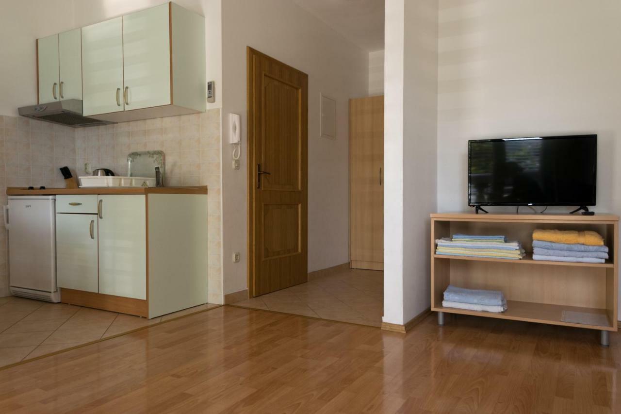 House Vera Baska Voda Bagian luar foto